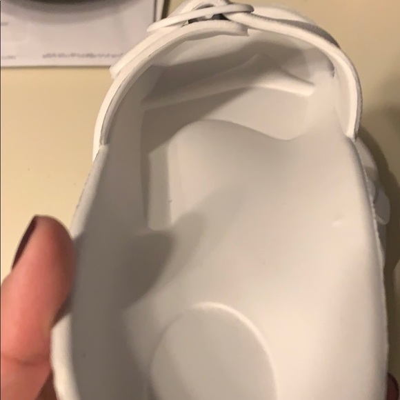 H&M slippers - Picture 3 of 4